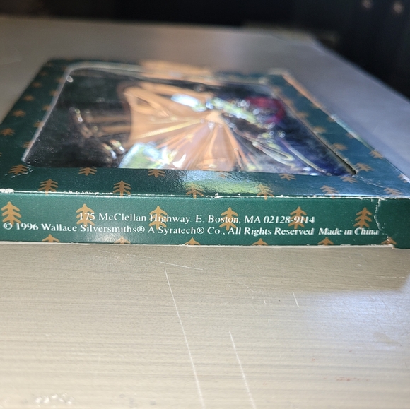 1996 Wallace Silversmiths Angel Christmas Ornament - Picture 3 of 3